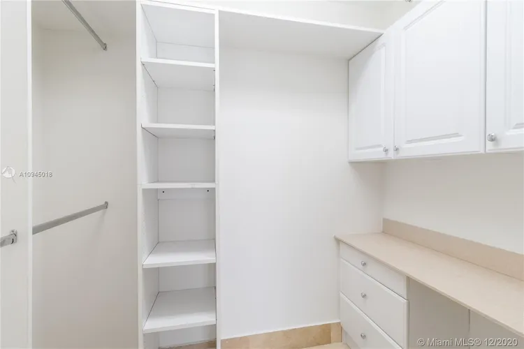 Champlain Towers East #3F image #27