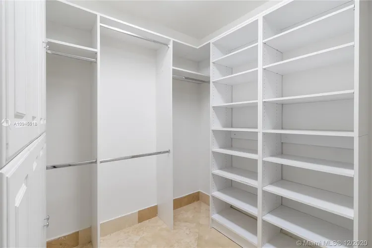 Champlain Towers East #3F image #32