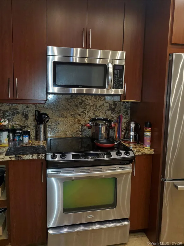 Champlain Towers East #3F image #8