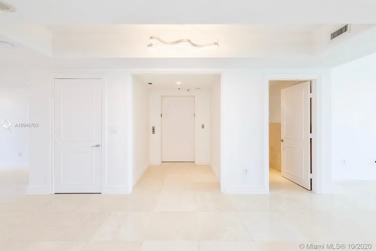 Ocean Club - Club Tower Three #604 image #12