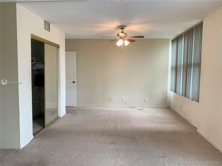 Olympus Towers and Marina #617 image #10