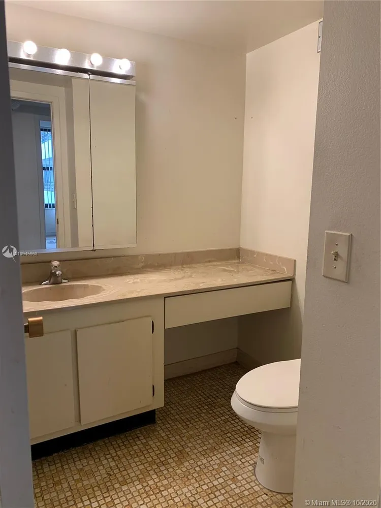 Olympus Towers and Marina #617 image #12