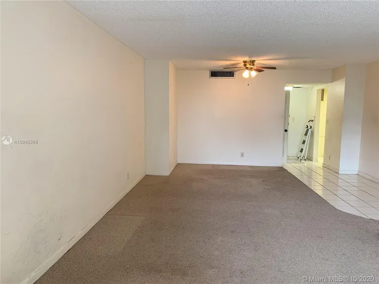 Olympus Towers and Marina #617 image #9