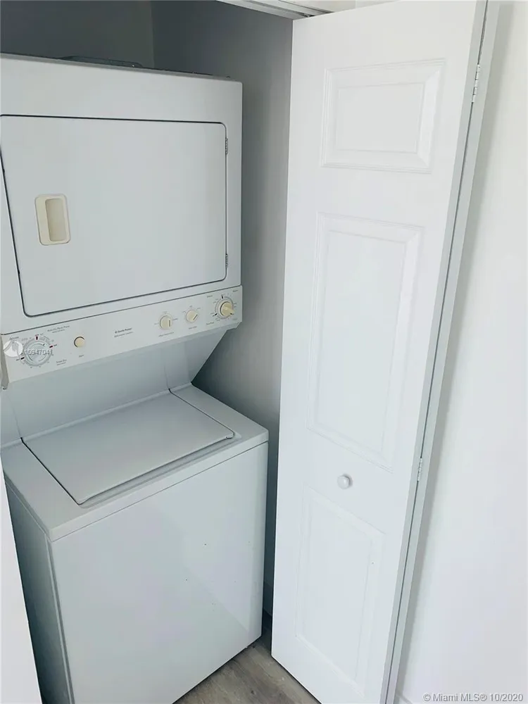 1800 Biscayne Plaza #510 image #10