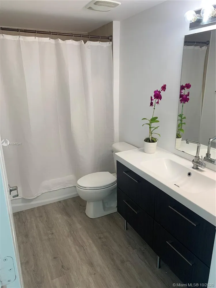 1800 Biscayne Plaza #510 image #8