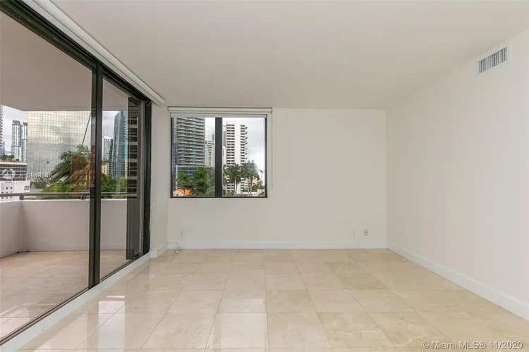 Villa Regina Condo #207 image #27