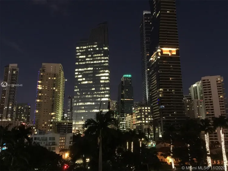 Villa Regina Condo #207 image #32