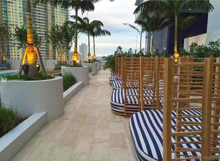 Brickell House #1209 image #34