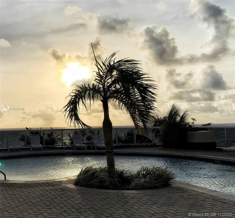 La Gorce #2502 image #10