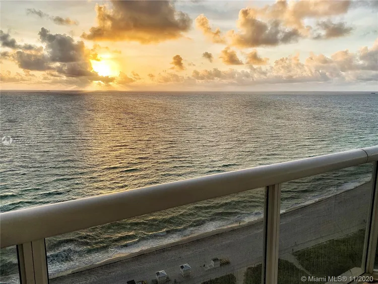 La Gorce #2502 image #7