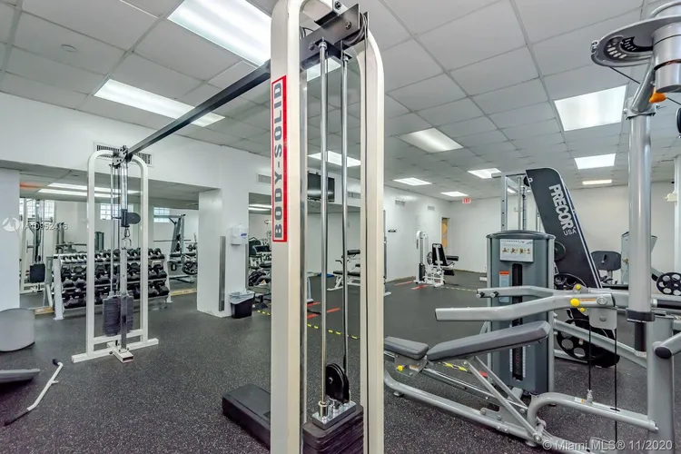 Bay Park Towers #506 image #22