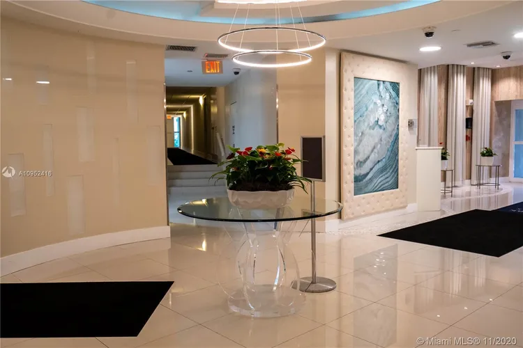 Bay Park Towers #506 image #26