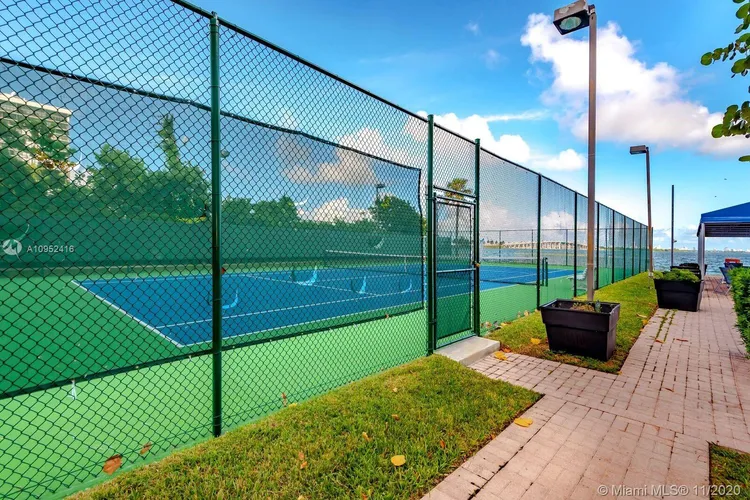 Bay Park Towers #506 image #27