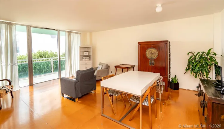 Bay Park Towers #506 image #6