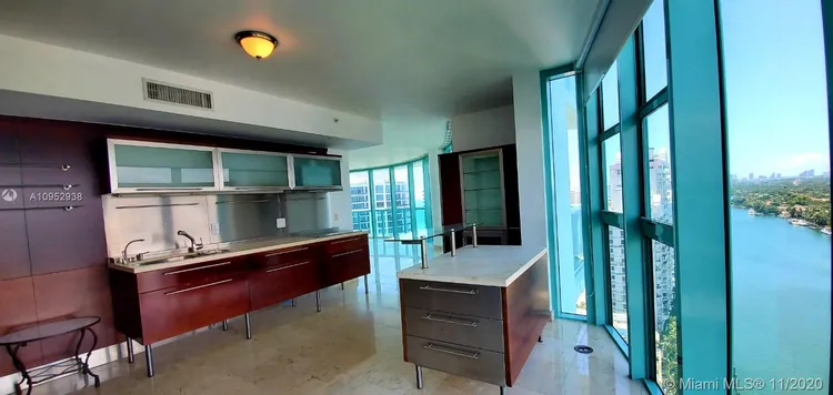 6000 INDIAN CREEK #20D image #11