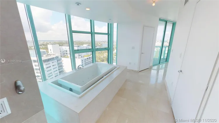 6000 INDIAN CREEK #20D image #17