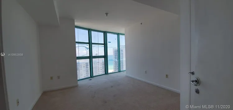 6000 INDIAN CREEK #20D image #22