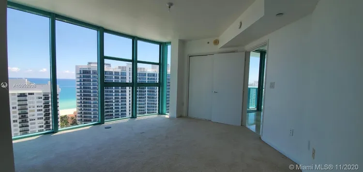 6000 INDIAN CREEK #20D image #27