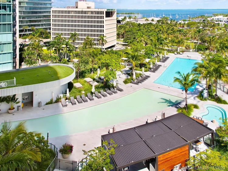 Two Park Grove #9A image #17