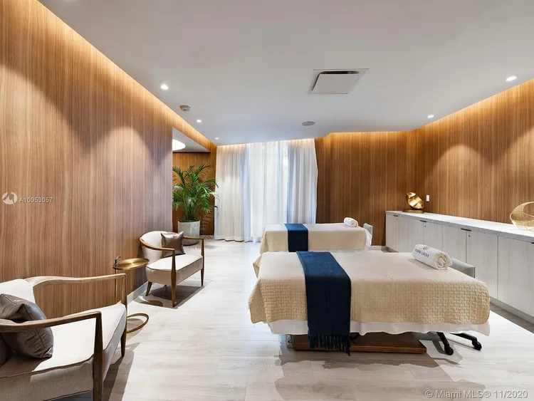 Two Park Grove #9A image #23