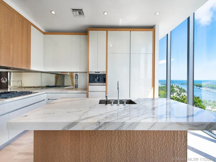 Two Park Grove #9A image #7