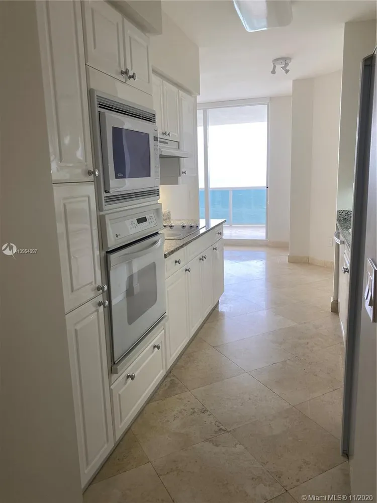 Blue Diamond #2702 image #19