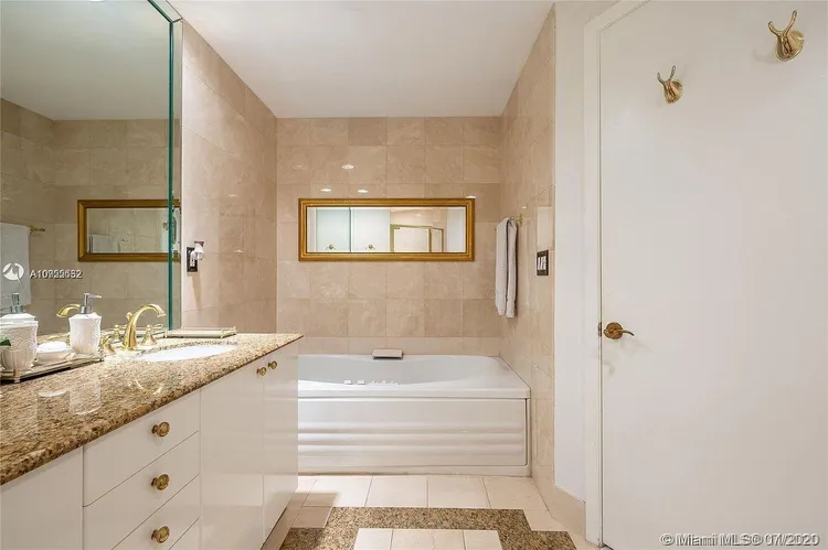 Portofino Tower #904 image #9