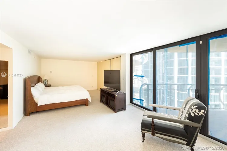 Grove Towers #P1-E image #19