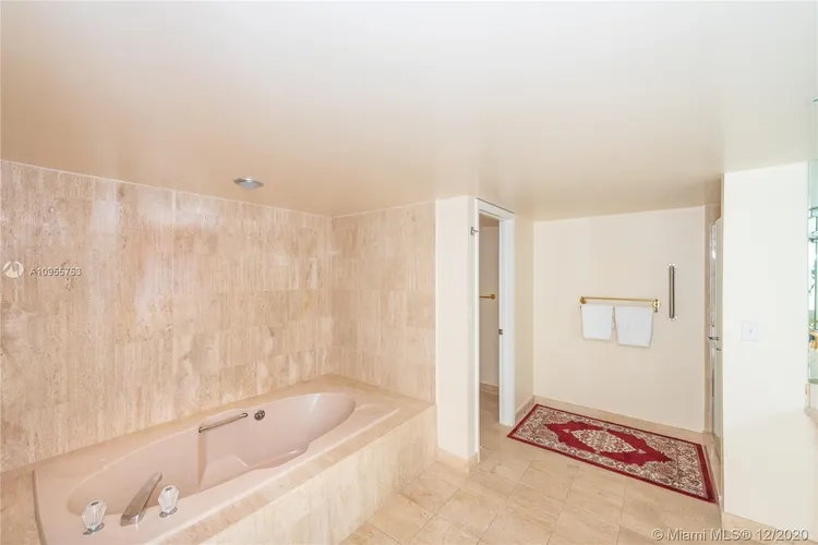 Grove Towers #P1-E image #23