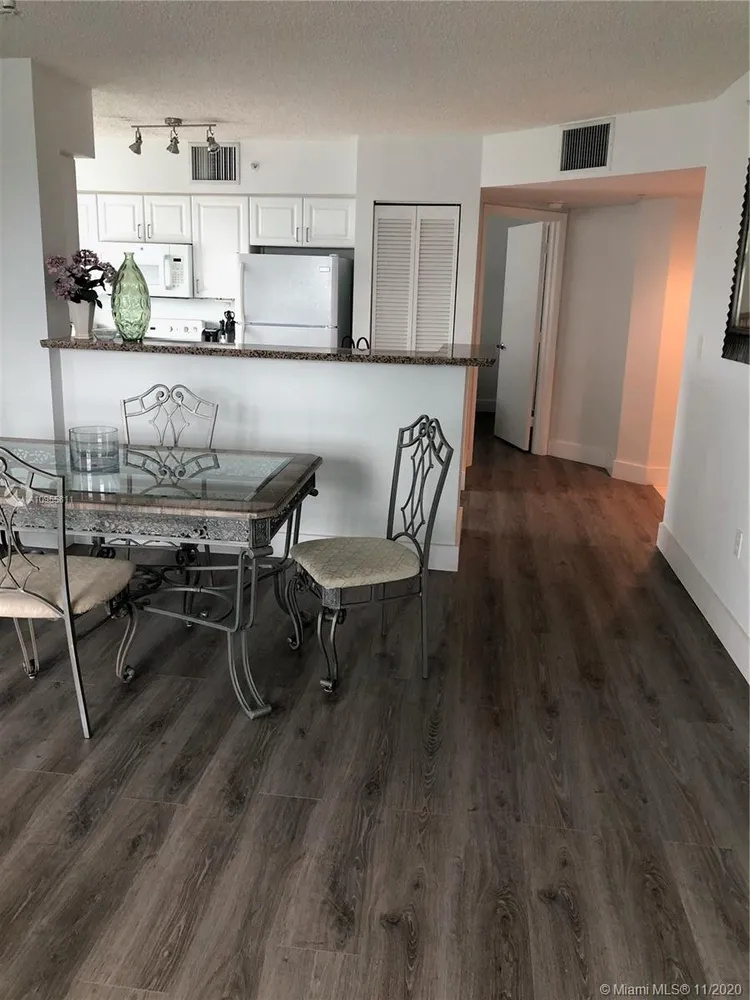 Yacht Club at Portofino #3002 image #8