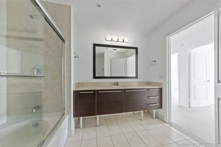 Quantum on the Bay #5004 image #28