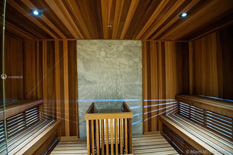 Two Park Grove #14B image #19