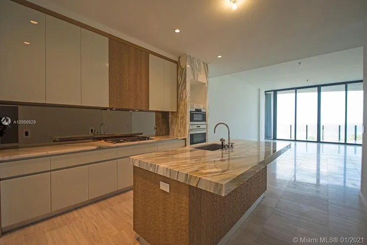 Two Park Grove #14B image #21