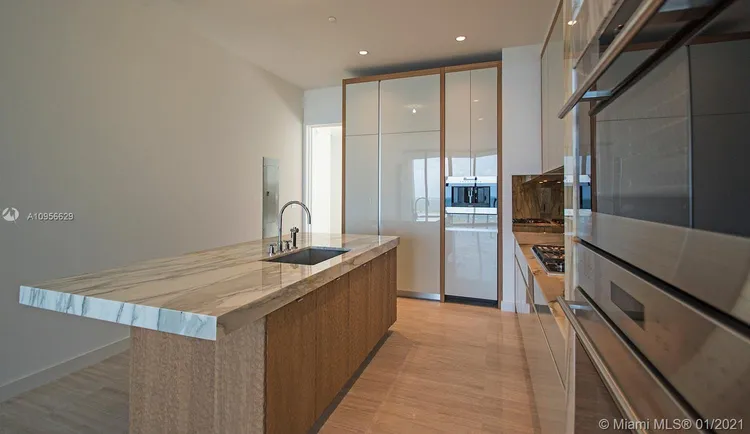 Two Park Grove #14B image #22