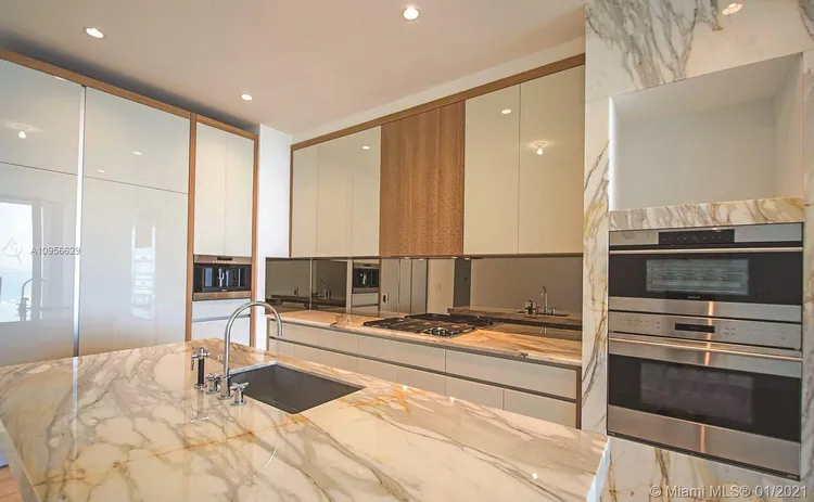 Two Park Grove #14B image #23