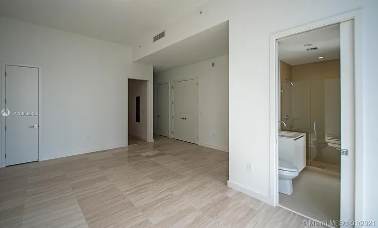 Two Park Grove #14B image #29