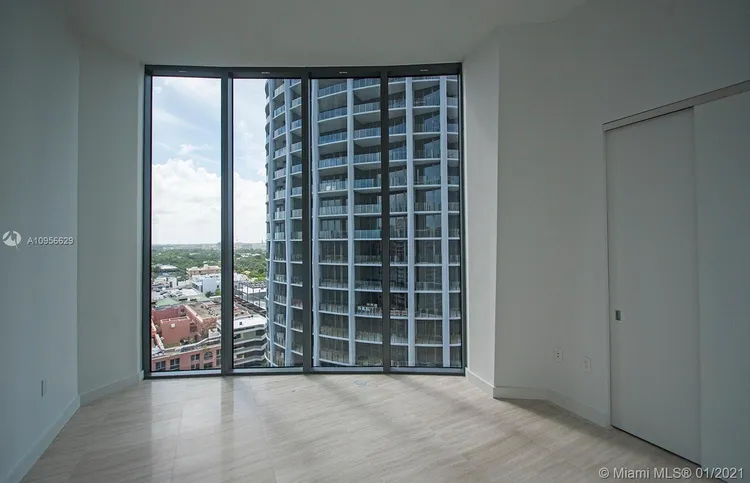 Two Park Grove #14B image #33