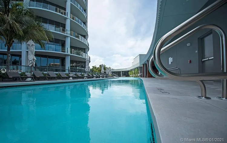 Two Park Grove #14B image #44