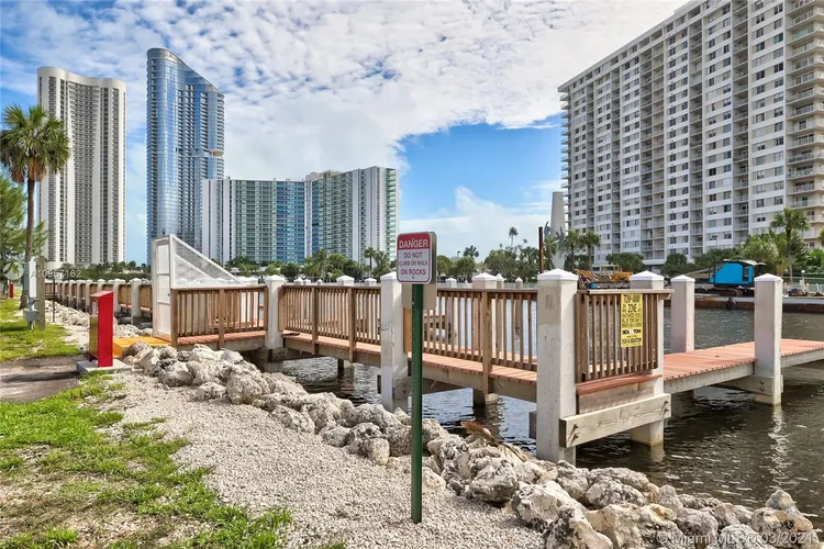 Coastal Towers #1430 image #9