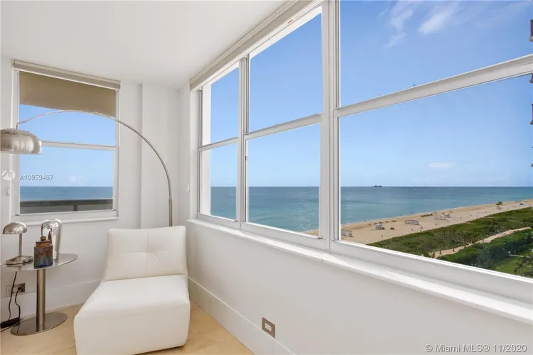 Maison Grande #1018 image #22