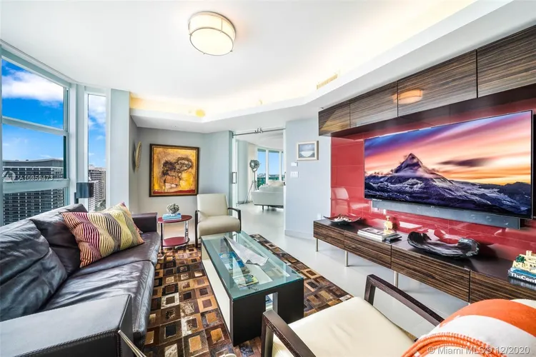 6000 INDIAN CREEK #21C image #16