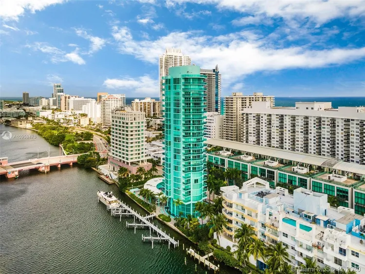 6000 INDIAN CREEK #21C image #25