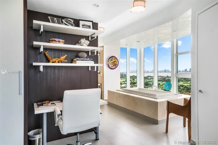 6000 INDIAN CREEK #21C image #32