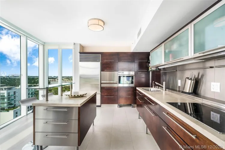 6000 INDIAN CREEK #21C image #8