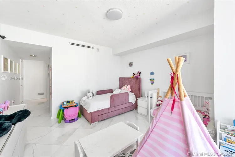 Aria on the Bay #5015 image #21