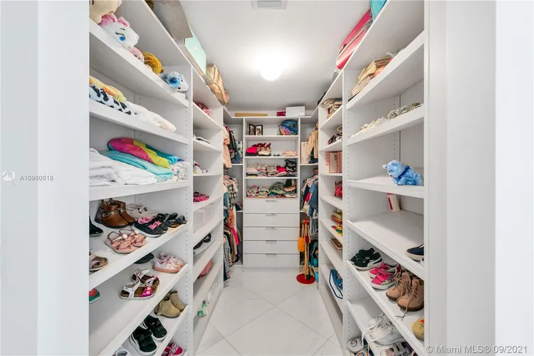 Aria on the Bay #5015 image #23