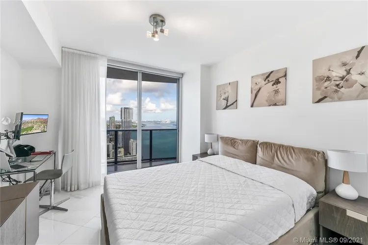 Aria on the Bay #5015 image #24