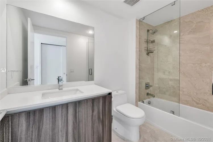 Aria on the Bay #5015 image #25