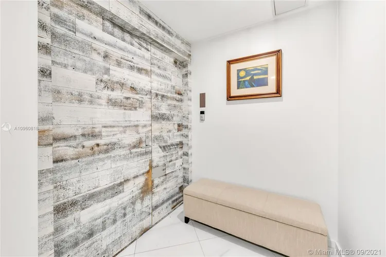 Aria on the Bay #5015 image #26