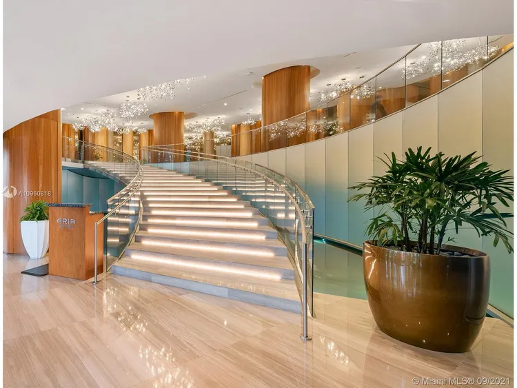 Aria on the Bay #5015 image #30